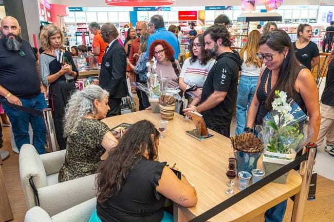Lançamento do livro Desvendando o Sistema Anti-Vendas